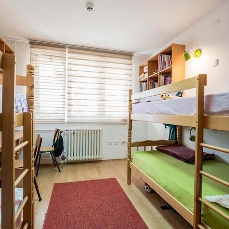 בלגרד Petar Drapsin Hostel מראה חיצוני תמונה