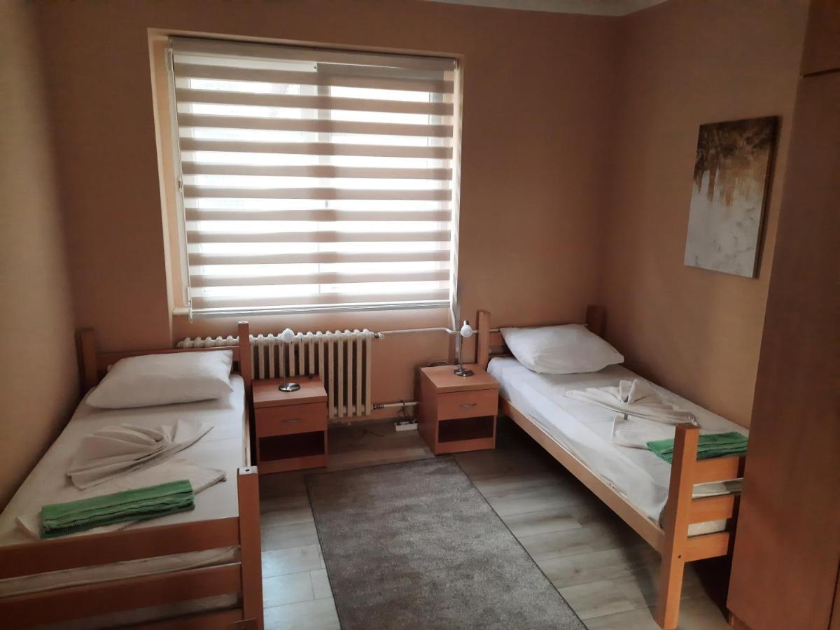 בלגרד Petar Drapsin Hostel מראה חיצוני תמונה